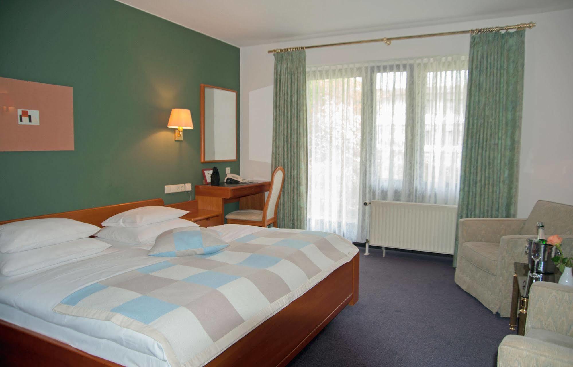 Parkhotel Hitzacker Exterior photo